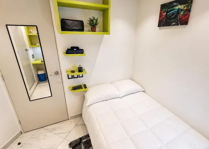 De Y Bano Privado A 8 Min Del Estadio - Terraza - Servicios Exclusivos